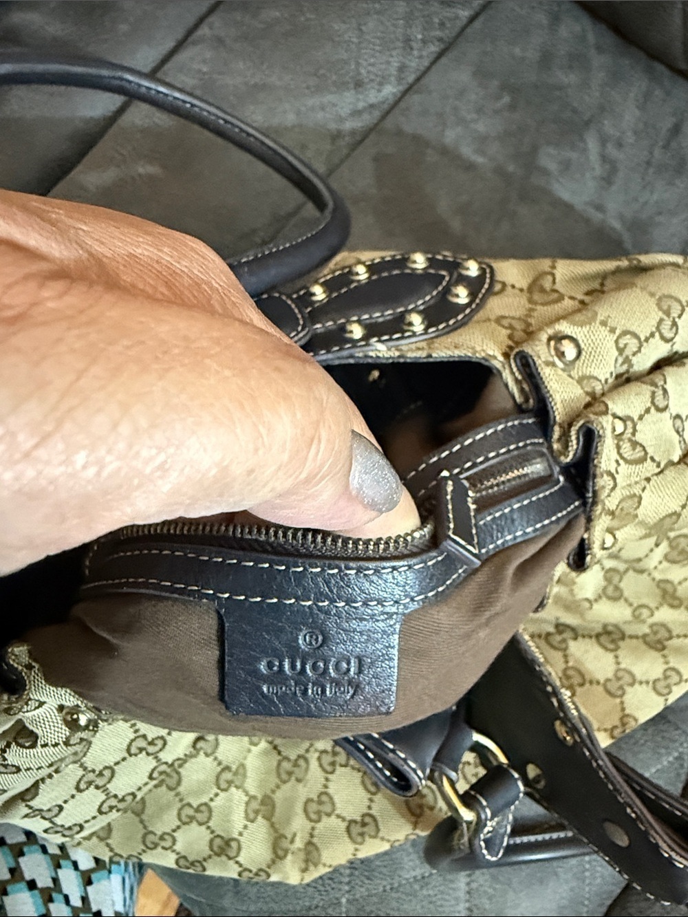 Gucci Monogram Canvas Shoulder Bag in Beige and Brown - Picture 9 of 10